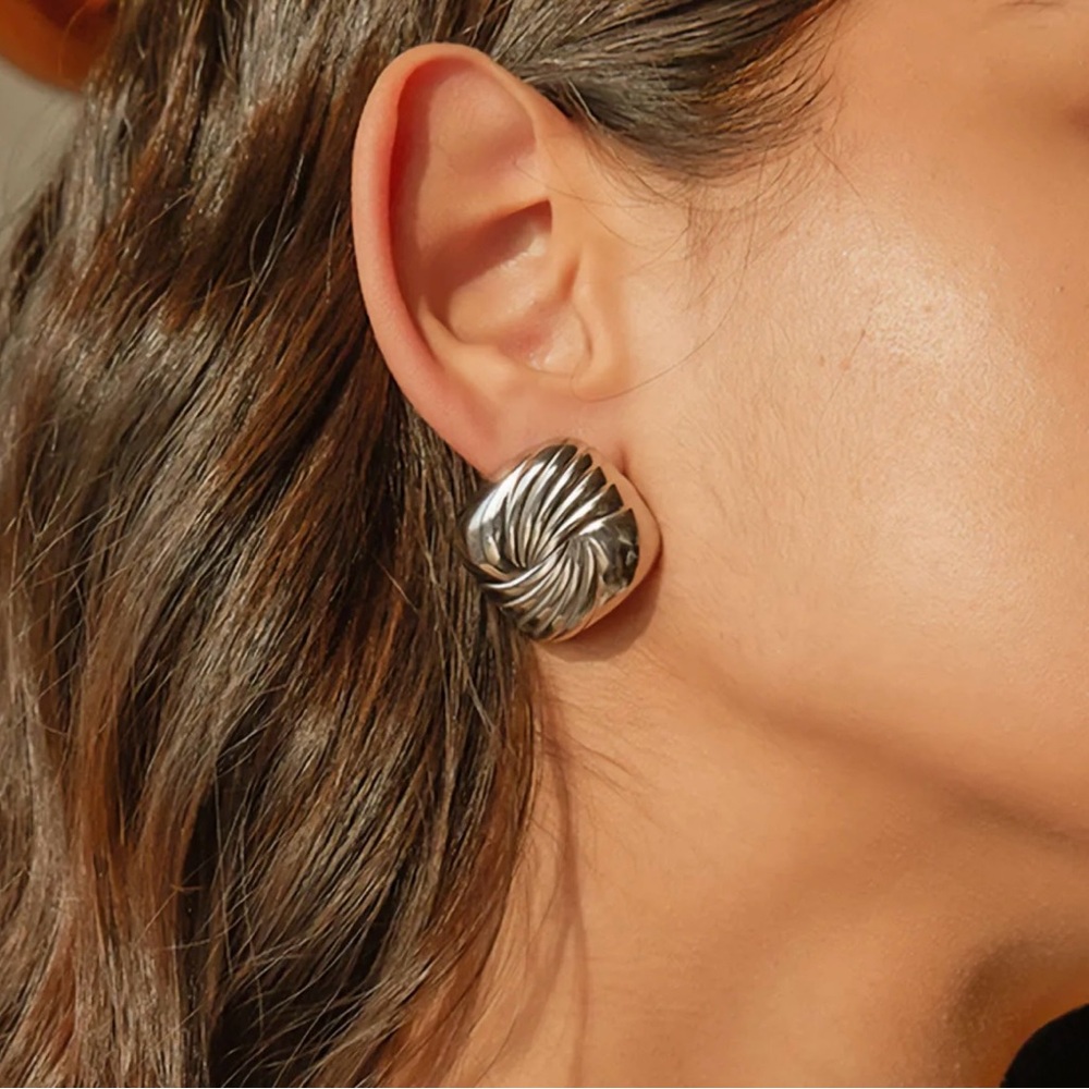 NWT Free People Statement Earrings